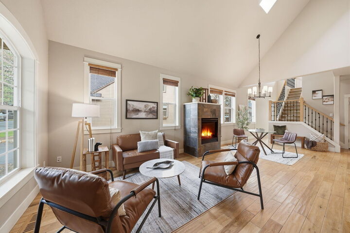 Property Photo:  912 E Timber Pine Drive  OR 97759 