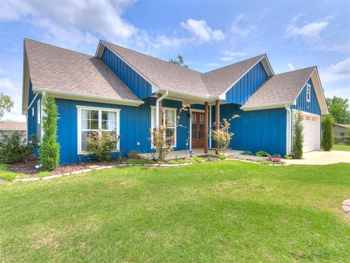 Property Photo:  2270 E Meyers Circle  OK 73020 