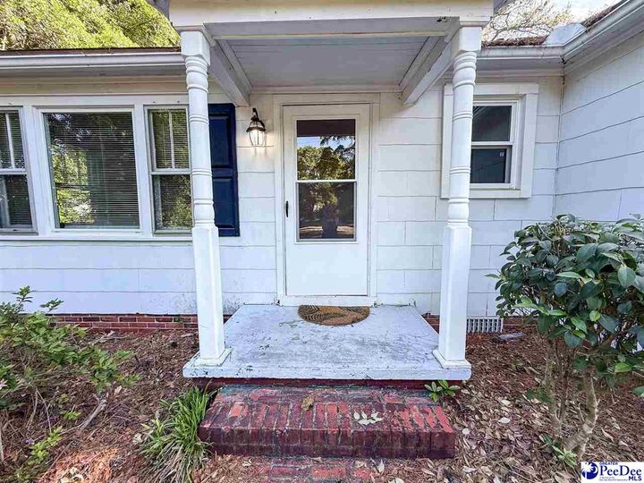 Property Photo:  1715 Cherokee Road  SC 29501 