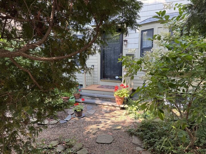 Property Photo:  237-239 Mt Auburn Street  MA 02138 