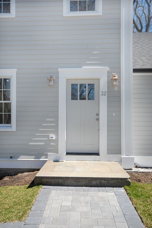 Property Photo:  32 Hickory Cliff Rd  MA 02464 
