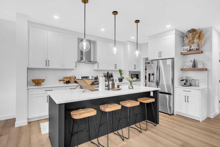 Photo de la propriété:  11 Heritage Circle  AB T4C 3G9 