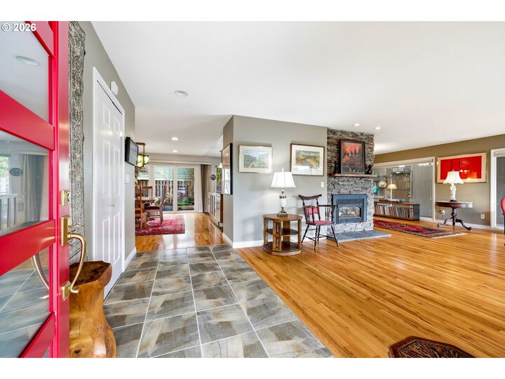 Property Photo:  3435 SE Raymond St  OR 97202 