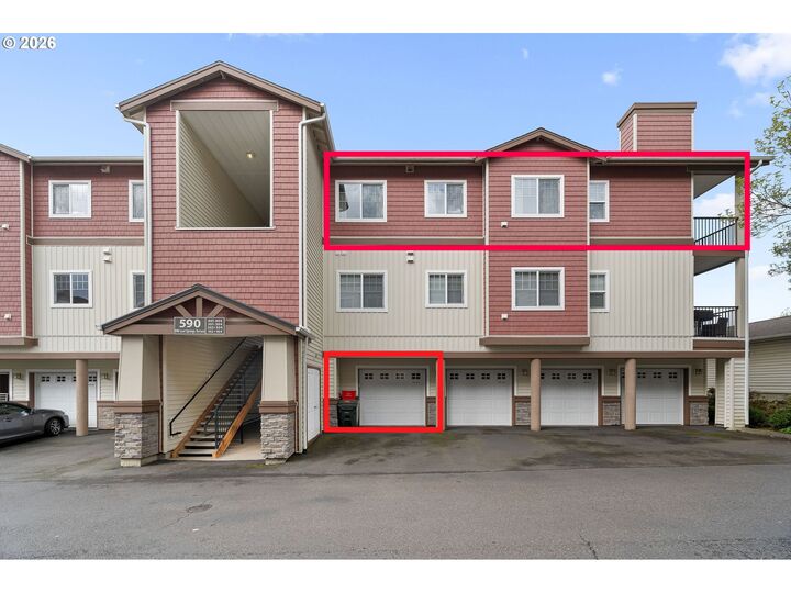 Property Photo: 590 NW Lost Springs Ter 403 OR 97229