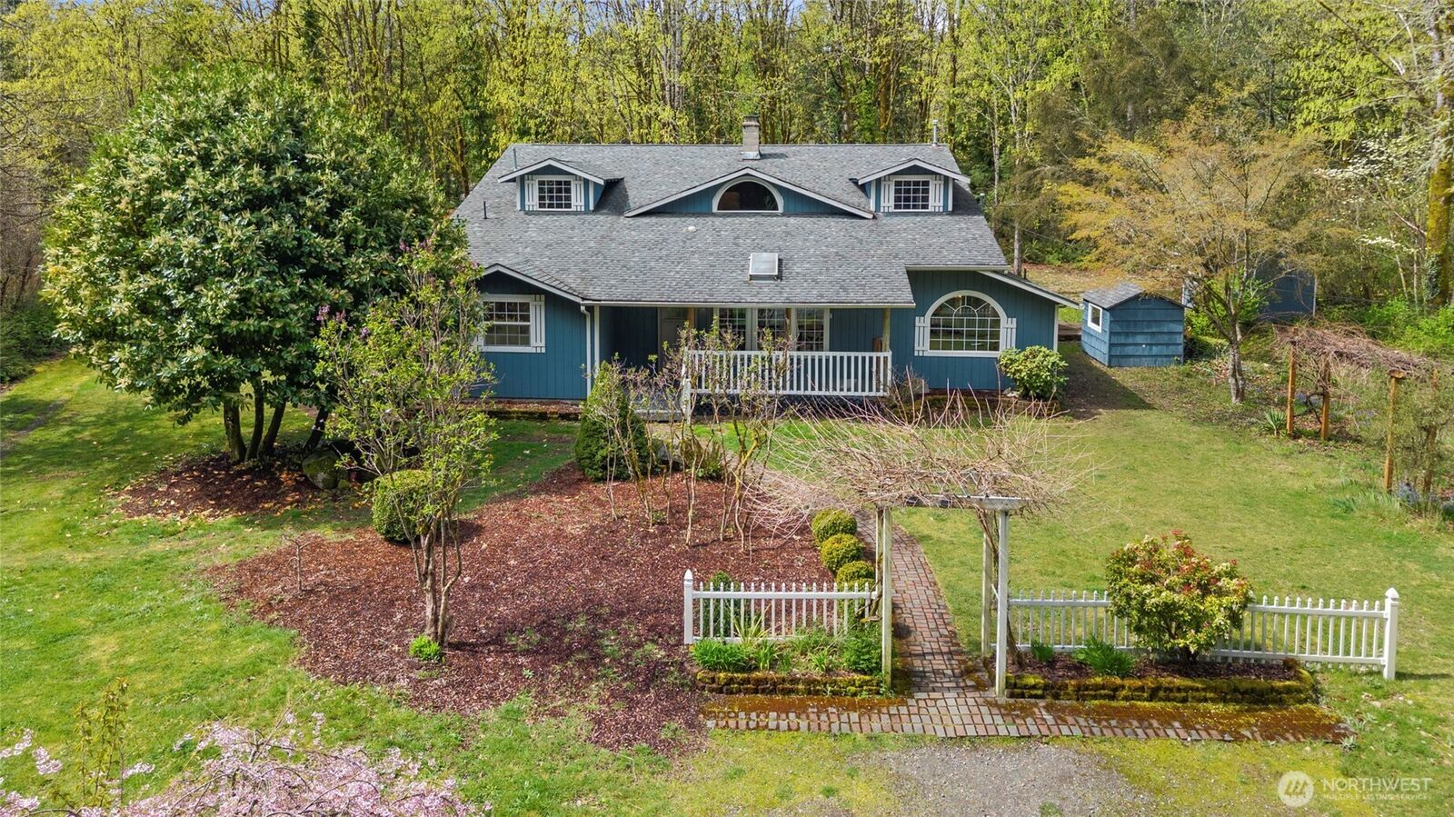Property Photo:  6109  Guerin Street SW  WA 98512 