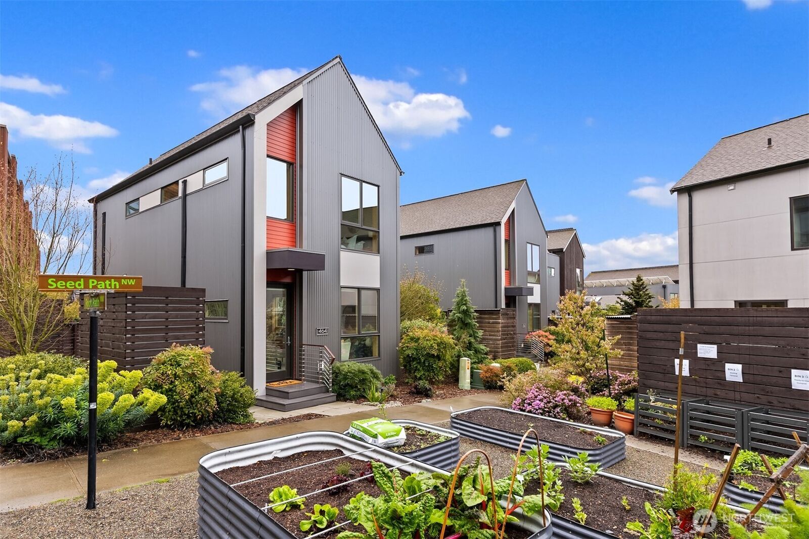 Property Photo:  464  Seed Path  NW  WA 98110 