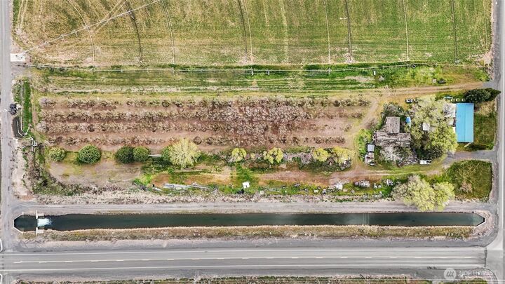 Property Photo:  8959 Rd  E  NW  WA 98823 