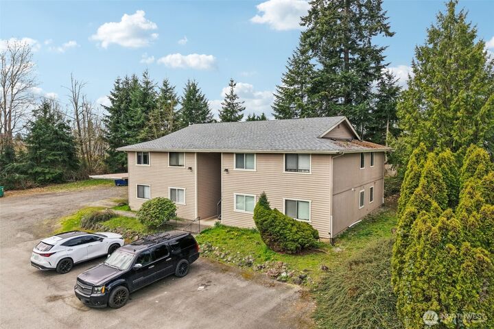 Property Photo:  11214  126th Avenue Ct E  WA 98374 