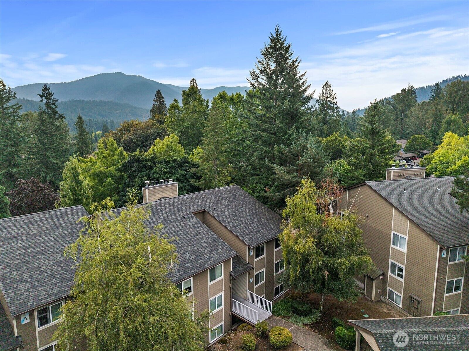 Property Photo:  200  Mt Park Boulevard SW A103  WA 98027 