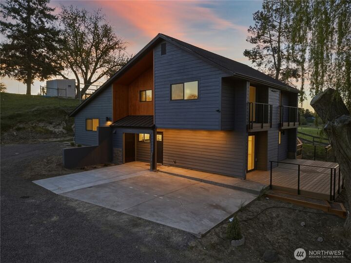 Property Photo: 54027 Summers Lane OR 97862