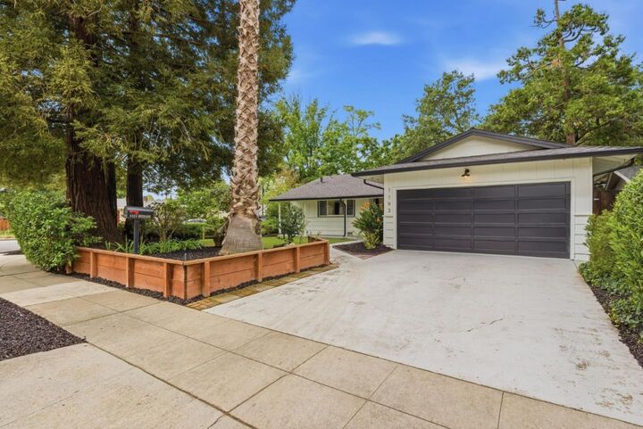 Property Photo:  1193 Redoaks Drive  CA 95128 