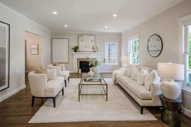 Property Photo:  811 Nevada Avenue  CA 94402 