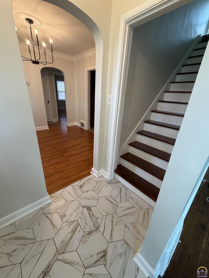 Property Photo:  1812 SW Webster Ave  KS 66604 