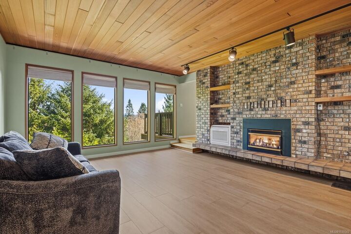Property Photo: 2340 Spring Rd BC V9W 5K8