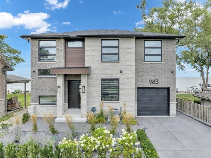 983 Lakeshore Park Road — photo 1