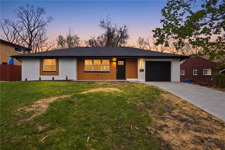 Property Photo:  308 Glenmore St  PA 15068 