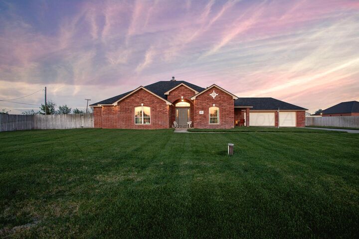 Property Photo:  3401 Fegal Lane  TX 79119-6987 