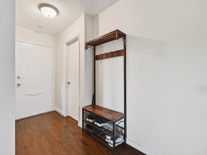 Property Photo: 6340 Buswell Street 211 BC V6Y 2E9