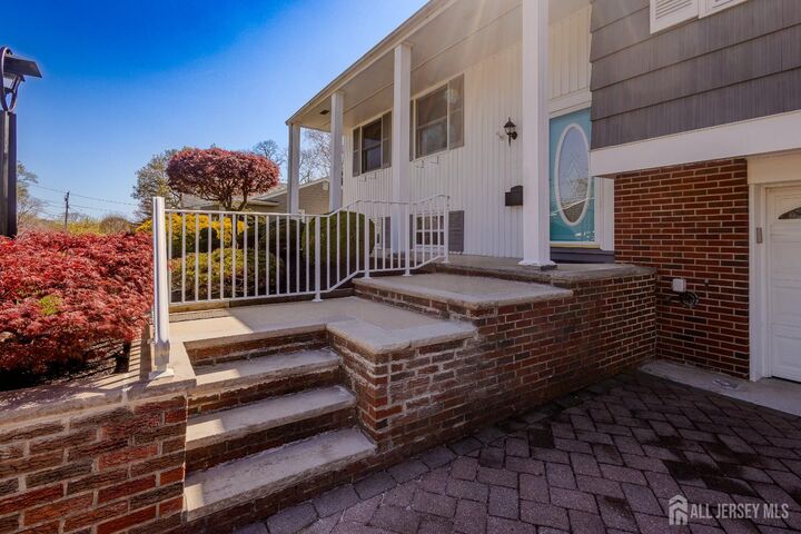 Property Photo:  24 Clearview Road  NJ 08816 