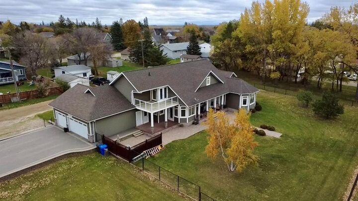 Property Photo:  68 Byers Street  MB R0M 1L0 