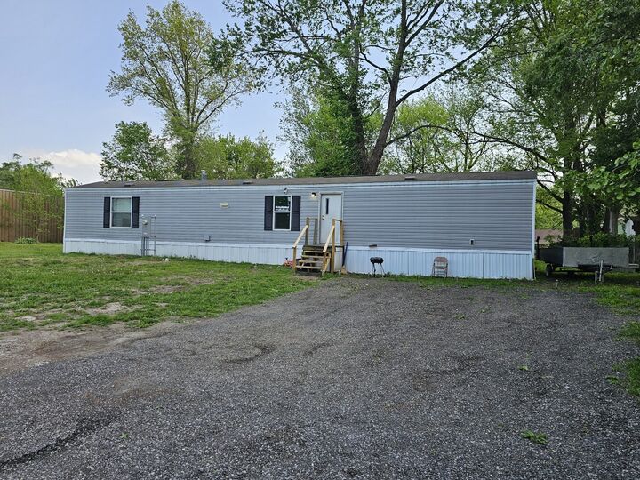 Property Photo:  309 Caborn Street  IL 62864 