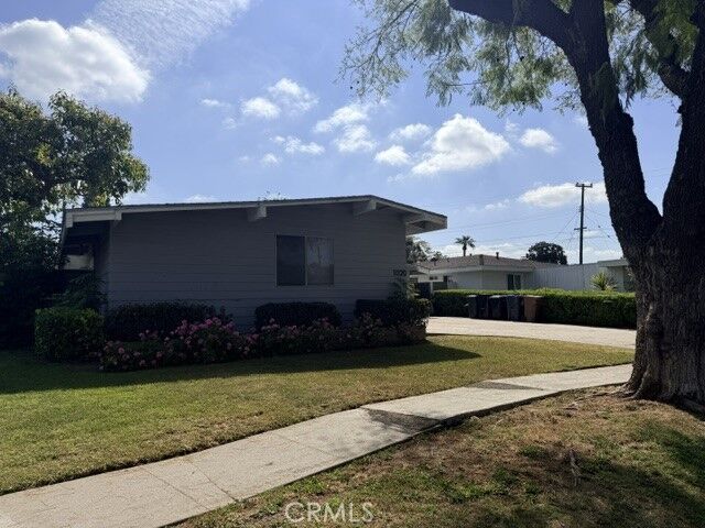 Property Photo:  1020 N Mountain View  CA 92831 