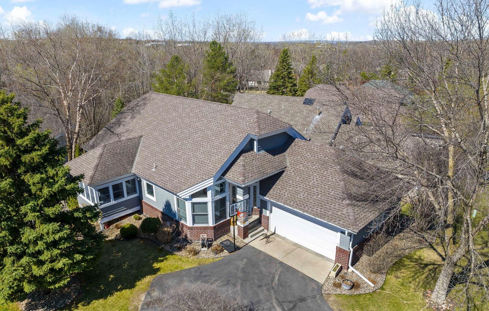Property Photo:  513 Wildflower  MN 55306 