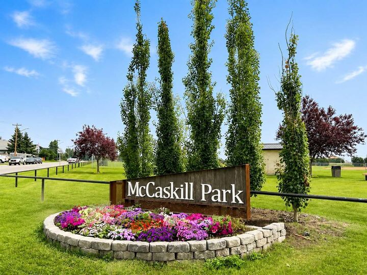 Property Photo: 1903 McCaskill Drive AB T0M 0S0