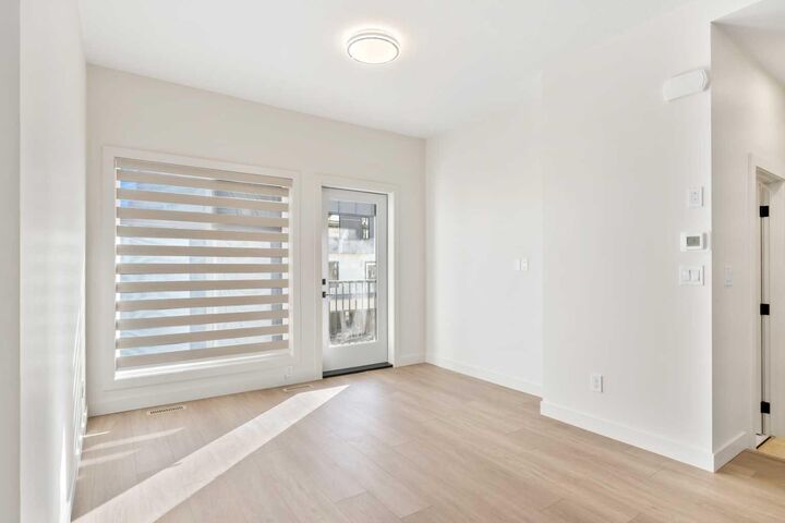 1230 3 Street SE 121 — photo 1