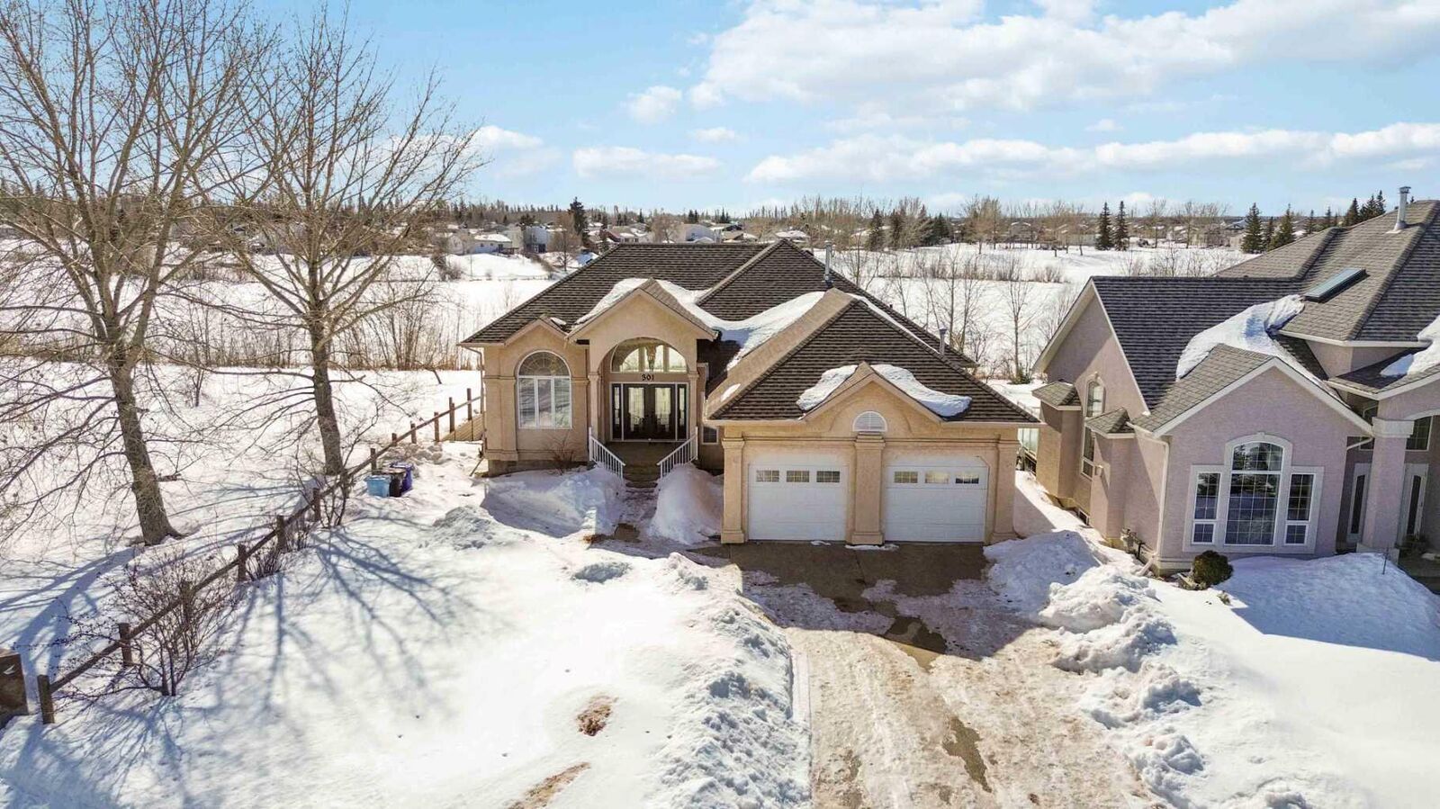 Property Photo:  301 Brett Drive  AB T9K 1S7 