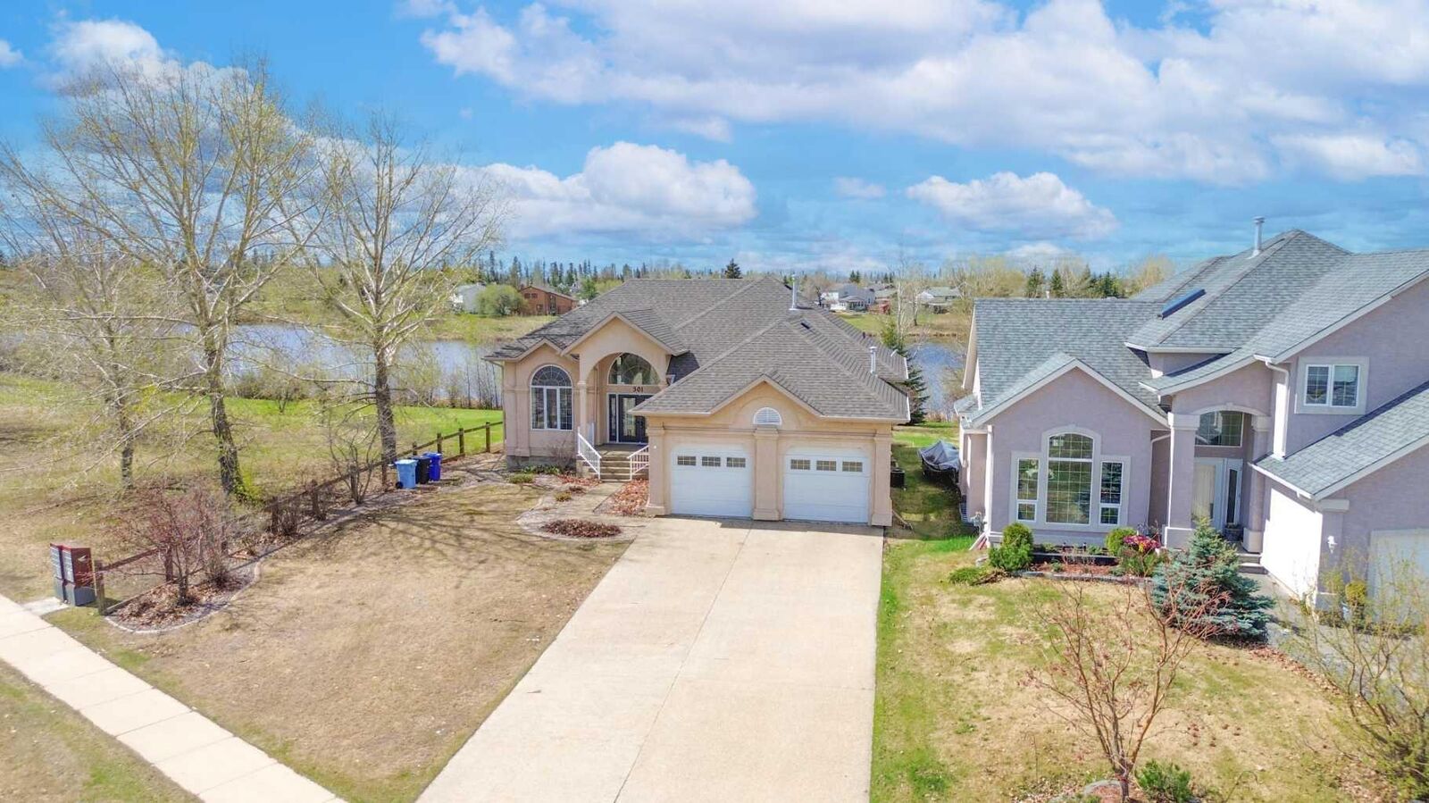 Property Photo:  301 Brett Drive  AB T9K 1S7 