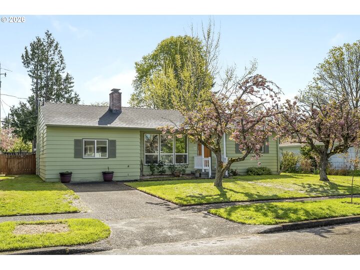 Property Photo:  4750 SW Larch Dr  OR 97005 