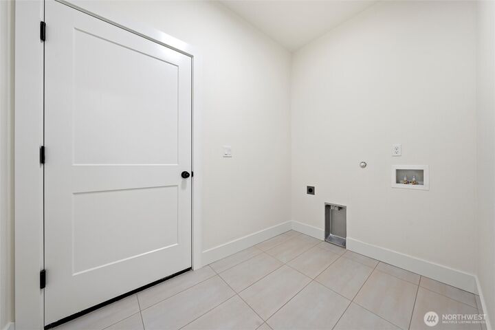 Property Photo:  722  P Street NE  WA 98848 