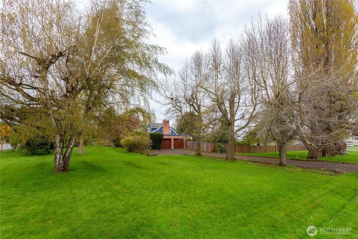 Property Photo:  17711  McLean Road  WA 98273 