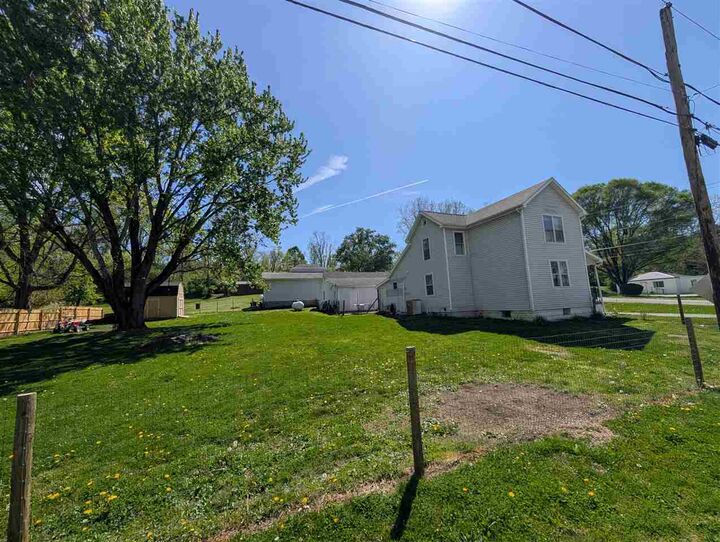 Property Photo: 2401 Hawkins Road IN 47374
