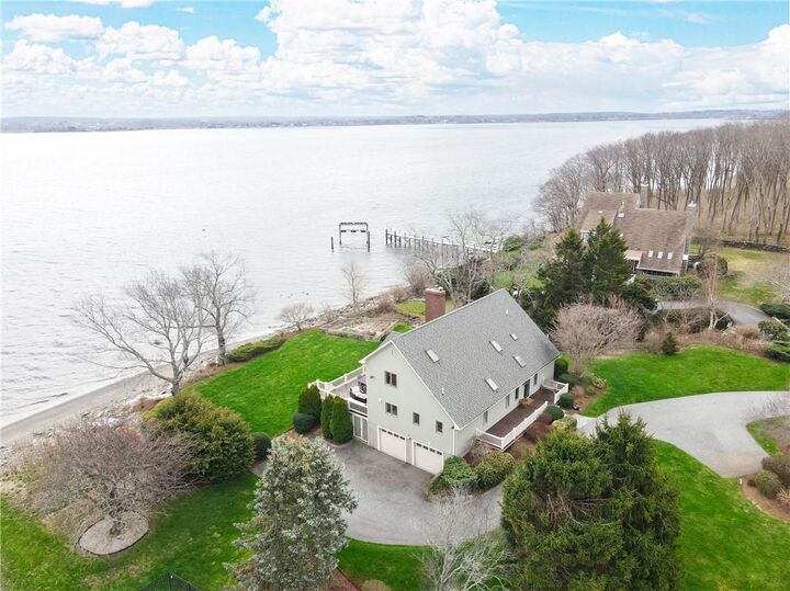 Property Photo:  54 Oliver Hazard Perry Road Road  RI 02871 