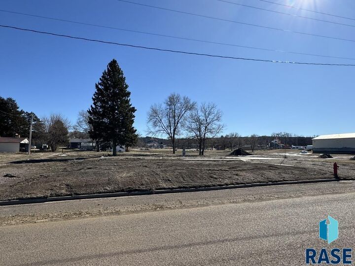 Property Photo:  407 S River St  SD 57325 