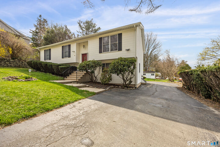 Property Photo:  26 Cushman Street  CT 06704 