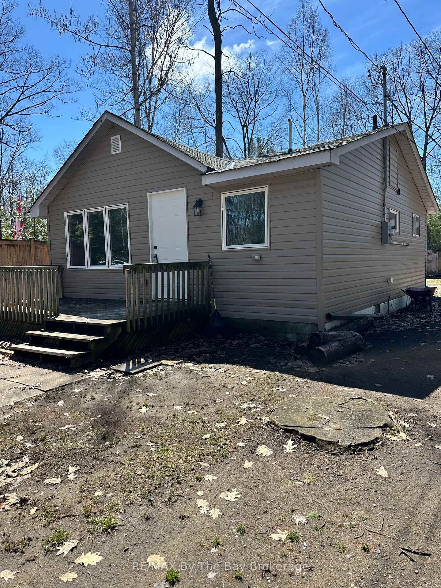 Property Photo: 86 30th Street N ON L9Z 2C8