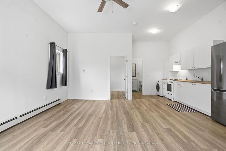 Property Photo: 14 Avenue Place ON L3B 4B1