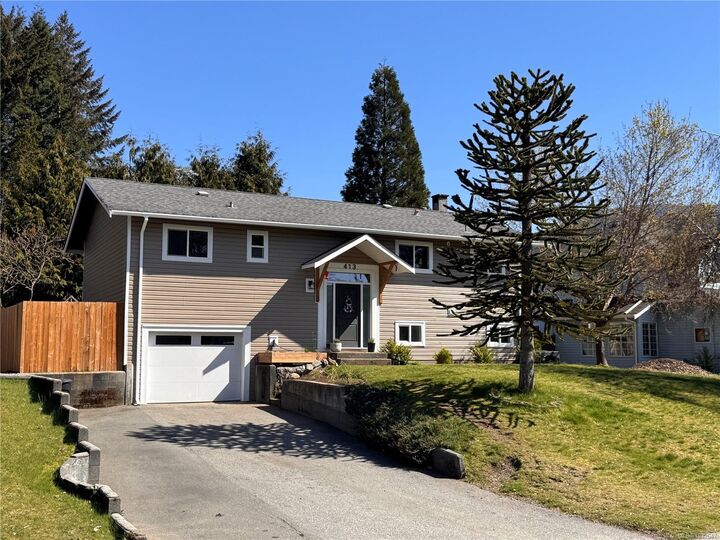 Property Photo:  413 Cedar Cres  BC V0P 1G0 