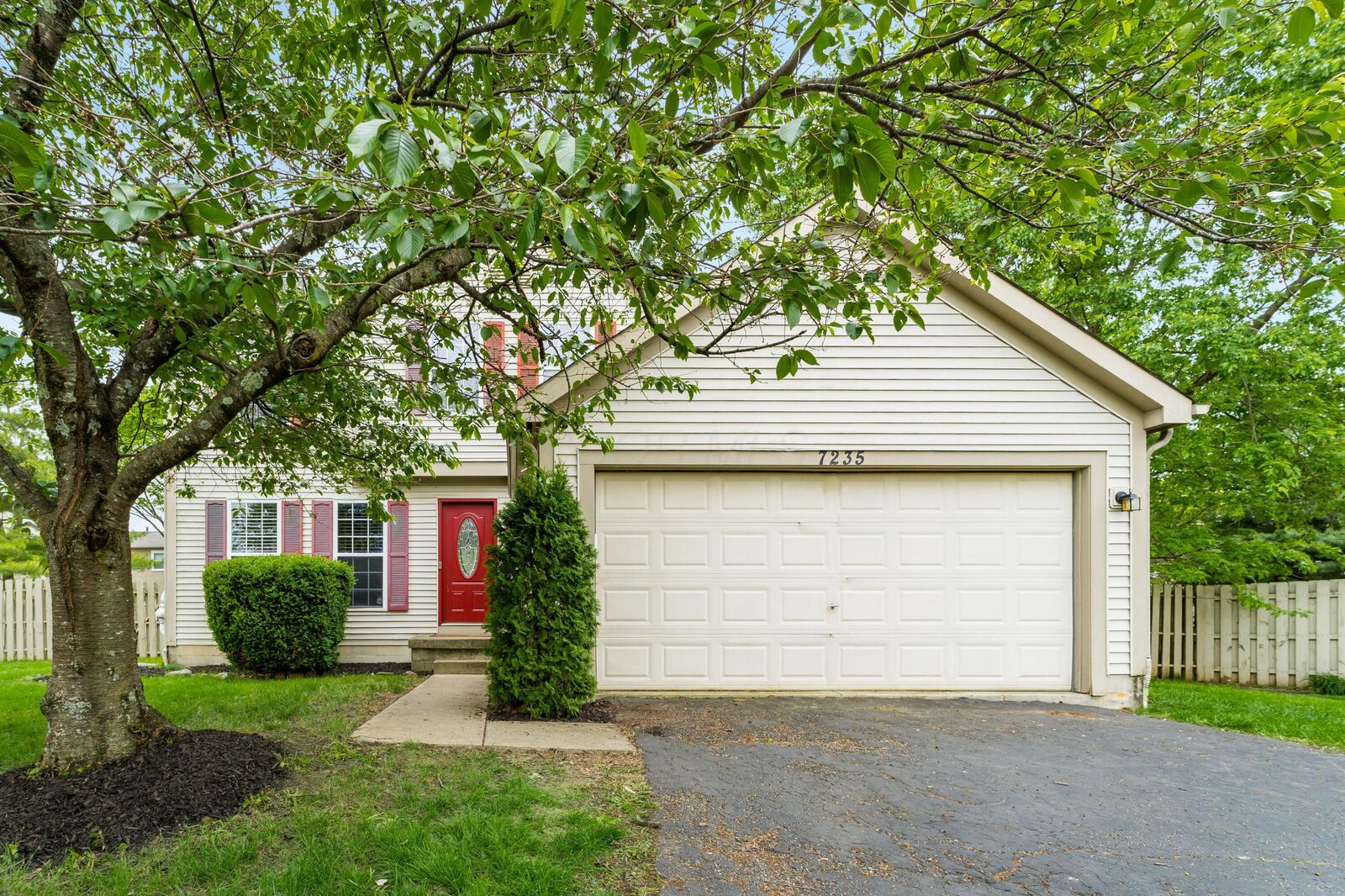 Property Photo:  7235 Kenmare Drive  OH 43068 