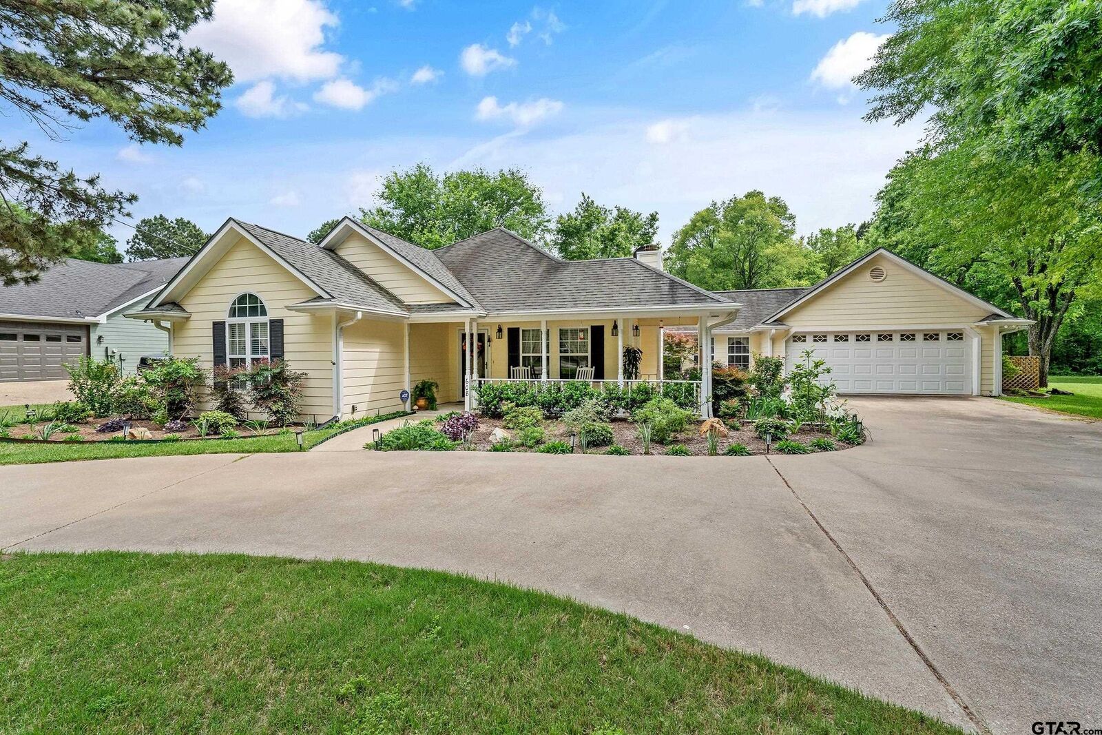 Property Photo:  608 Green Meadown Trail  TX 75765 