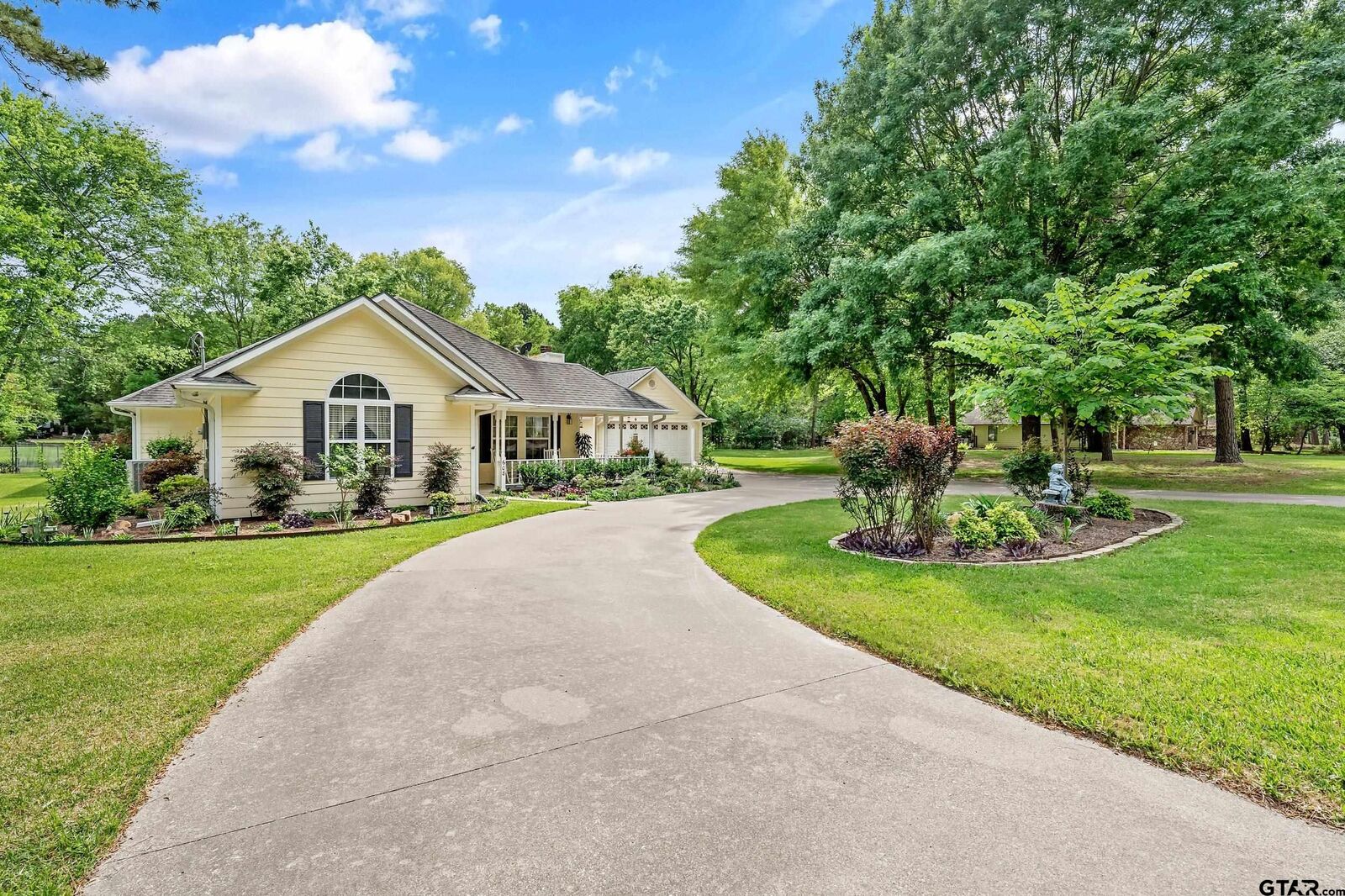 Property Photo: 608 Green Meadow Trail TX 75765