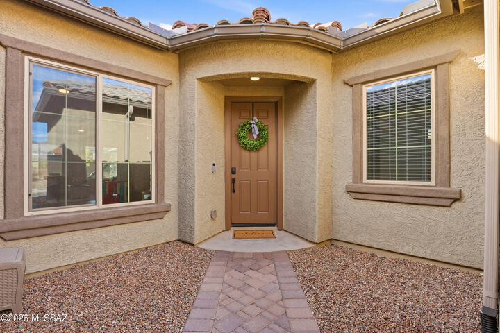 Property Photo:  10937 N Ledge Stone Drive  AZ 85742 