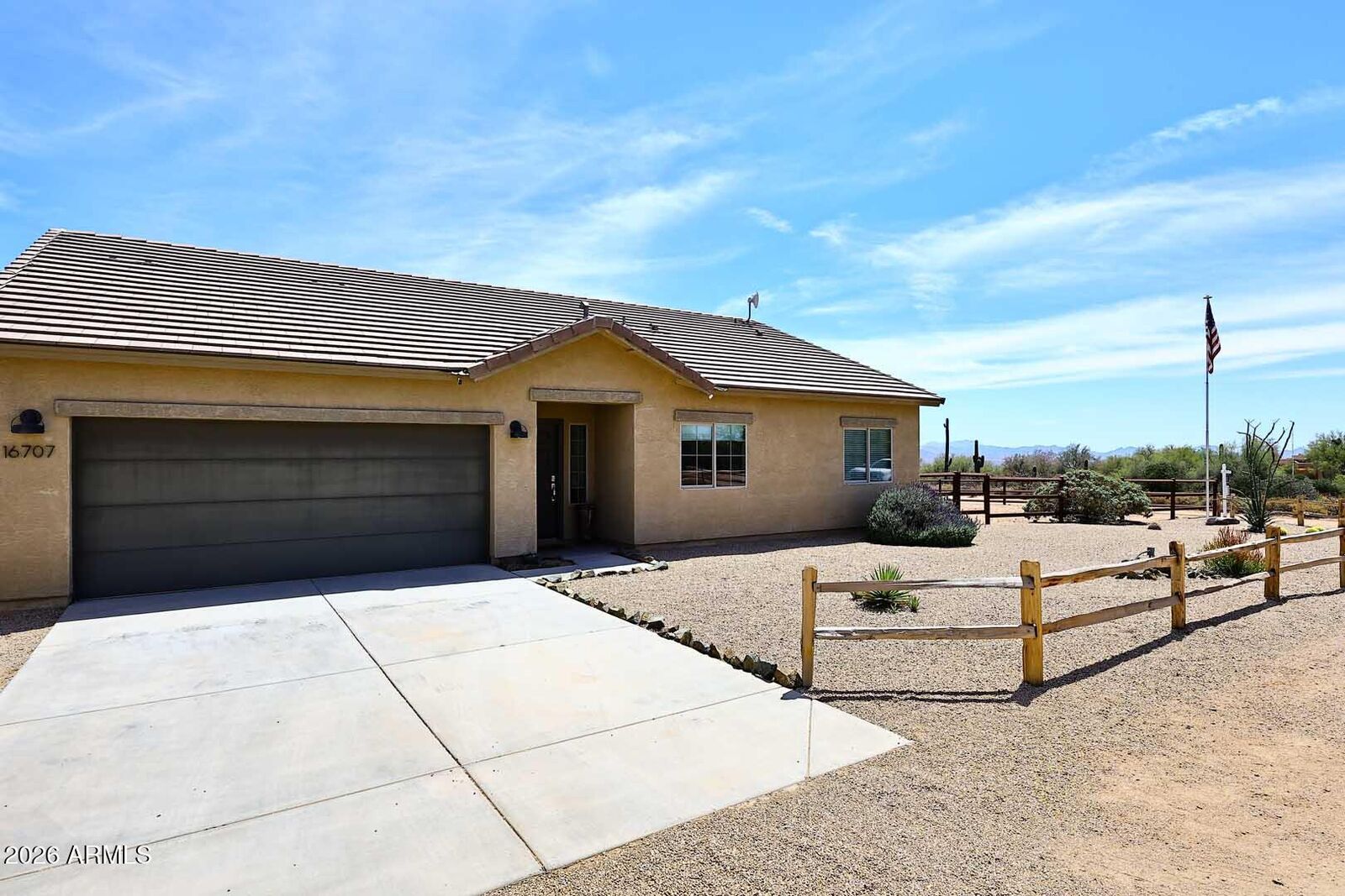 Property Photo:  16707 E Creosote Drive  AZ 85262 