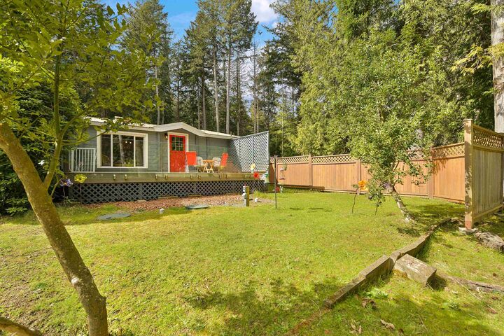Property Photo: 514 Aya Reach Road BC V0N 2J1