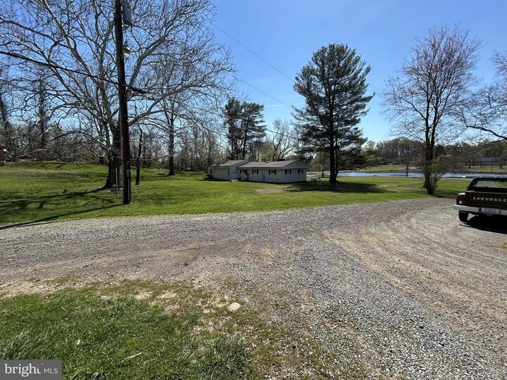 Property Photo:  35142 Leesburg Pike  VA 20141 