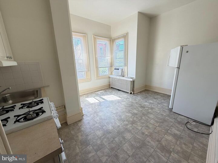 Property Photo:  2441 Brown Street 00 2R  PA 19130 