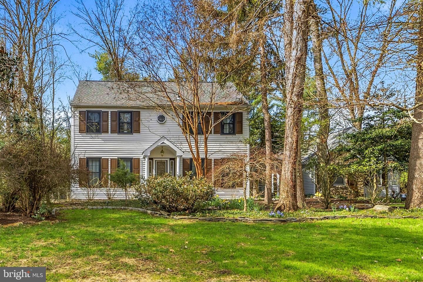 Property Photo: 8 Locke Ct NJ 08628